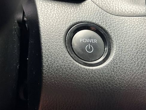 Used 2025 Toyota Camry LE FWD image 28
