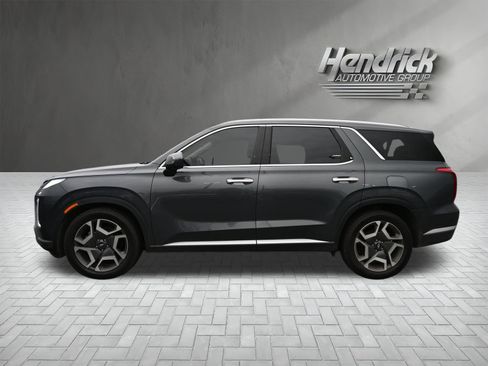 Used 2023 Hyundai Palisade SEL w/ Premium Package FWD image 9
