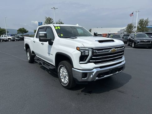 Used 2024 Chevrolet Silverado 2500 LTZ AWD/4WD image 1
