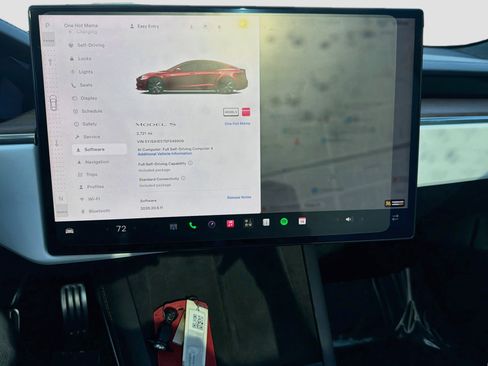 Used 2025 Tesla Model S AWD/4WD image 28
