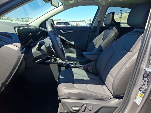 New 2026 Kia Niro EX FWD image 9