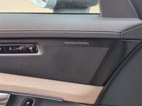 New 2026 Volvo XC90 B6 Plus w/ Protection Package Premier image 29