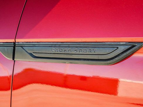 Used 2020 Volkswagen Atlas Cross Sport SE w/ Panoramic Sunroof Package image 51