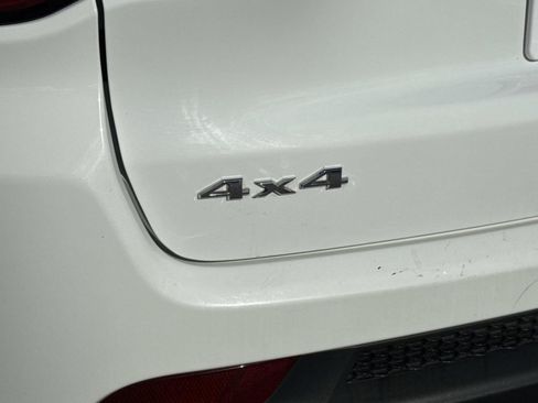 Certified 2024 Jeep Compass Latitude AWD/4WD image 10