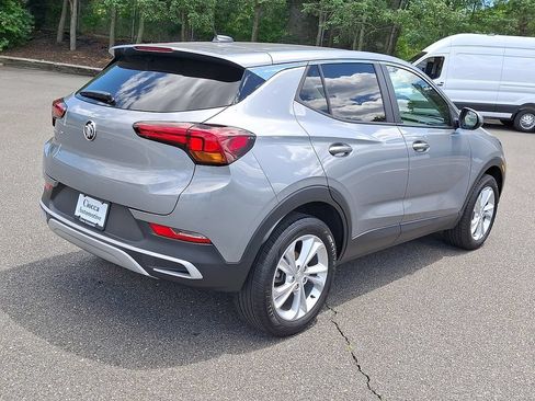 Used 2023 Buick Encore GX Preferred w/ Cold Weather Comfort Package AWD/4WD image 9