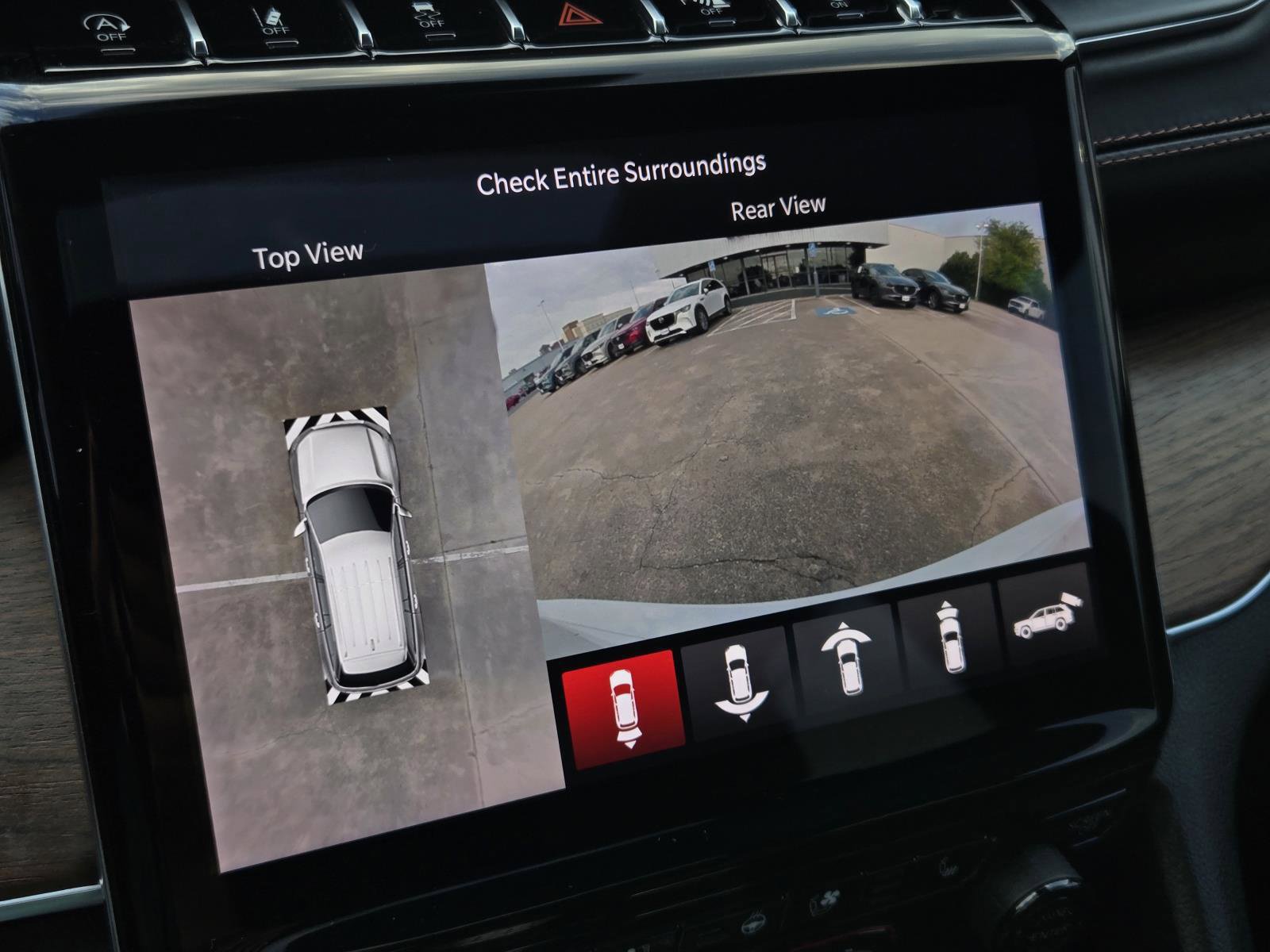 Used 2022 Jeep Grand Cherokee Summit w/ Luxury Tech Group V AWD/4WD image 24