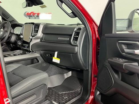 New 2026 RAM 1500 4x4 Crew Cab image 31