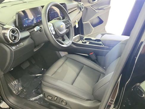 Used 2026 Chevrolet Equinox LT w/ Convenience Package II FWD image 21