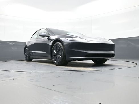 Used 2025 Tesla Model 3 Long Range image 30