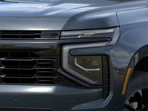 New 2026 Chevrolet Suburban RST image 10