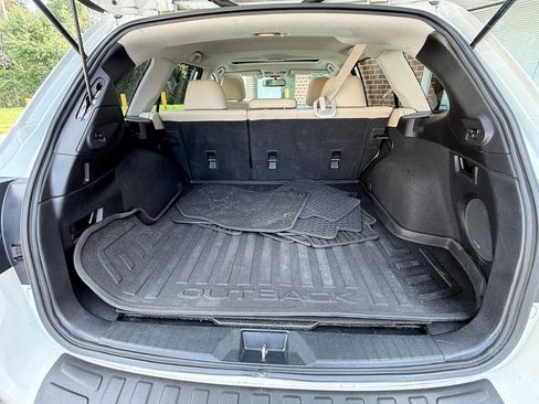 Used 2016 Subaru Outback 3.6R Limited AWD/4WD image 33