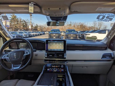 Used 2020 Lincoln Navigator L Reserve w/ Equipment Group 201A Reserve image 44