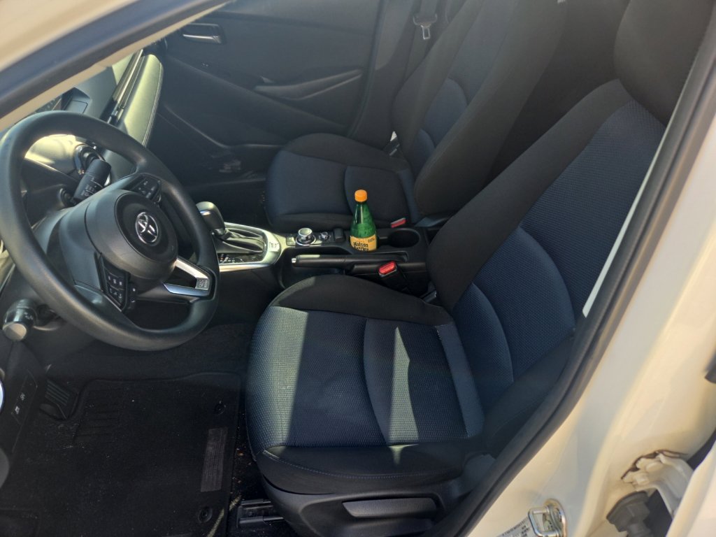 Used 2019 Toyota Yaris LE FWD image 10