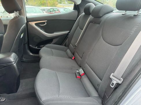 Used 2015 Hyundai Elantra SE w/ Option Group 03 image 11