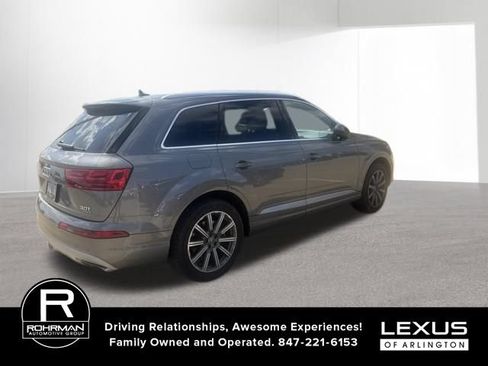 Used 2017 Audi Q7 3.0T Prestige AWD/4WD image 3