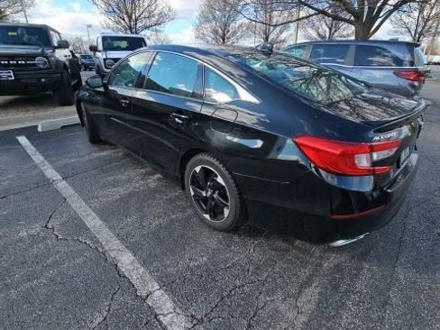Used 2020 Honda Accord Sport image 8