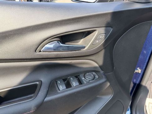 Used 2023 Chevrolet Equinox RS AWD/4WD image 18