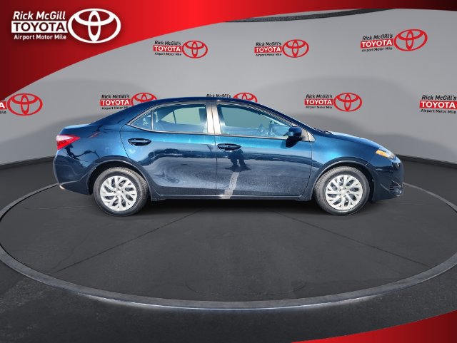 Used 2017 Toyota Corolla LE FWD image 9