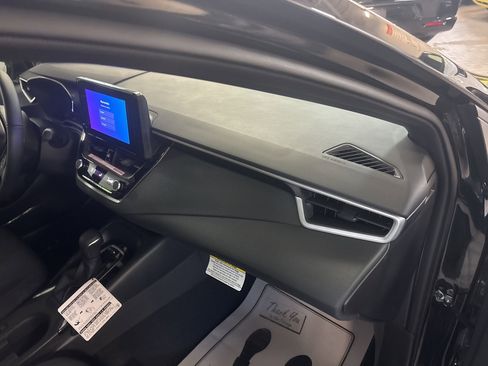 Used 2026 Toyota Corolla SE image 19