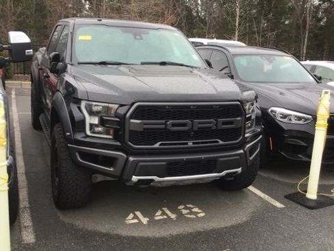 Certified 2018 Ford F150 Raptor w/ Equipment Group 802A Luxury image 2
