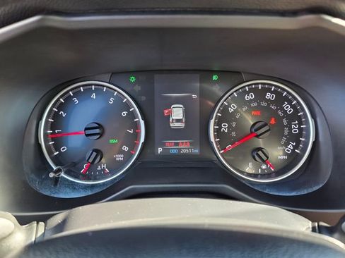 Used 2022 Toyota RAV4 XLE Premium image 22