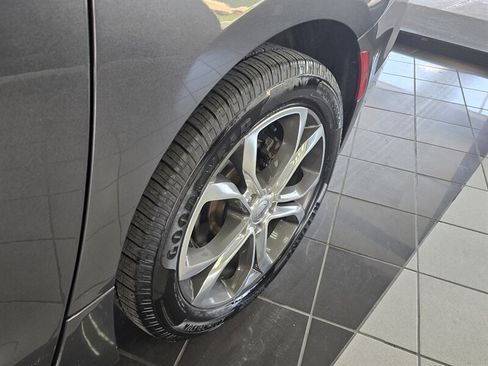 Used 2022 Chrysler Pacifica Pinnacle FWD image 46