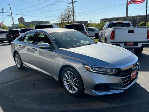 Used 2022 Honda Accord LX image 3