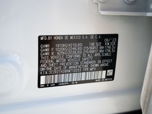 Certified 2024 Honda HR-V LX image 30