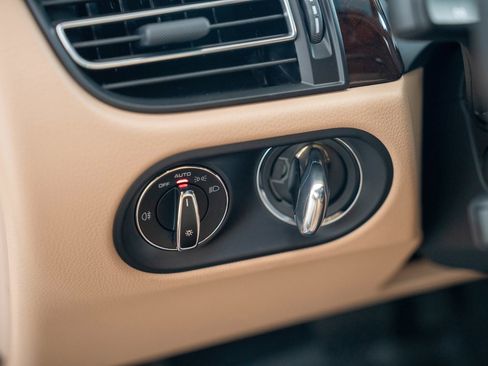 New 2026 Porsche Macan S image 14