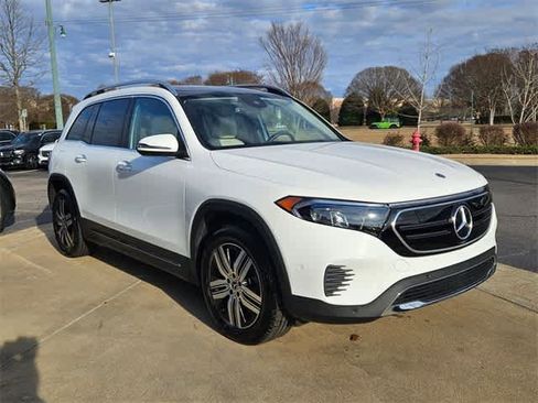 Used 2023 Mercedes-Benz EQB 250+ EQB 250+ w/ Exclusive Package image 3