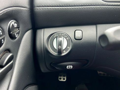 Used 2007 Mercedes-Benz SL 55 AMG image 23