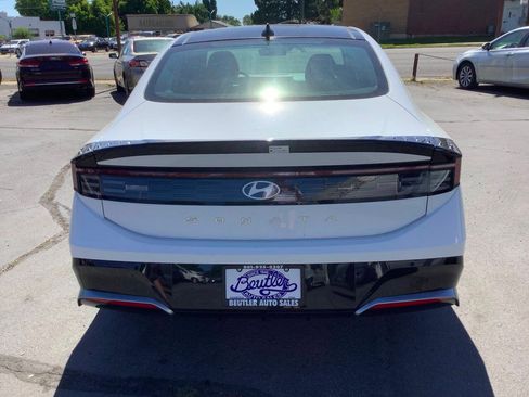 Used 2025 Hyundai Sonata SEL FWD image 14