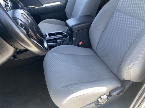 Used 2021 Toyota Tacoma SR RWD image 15