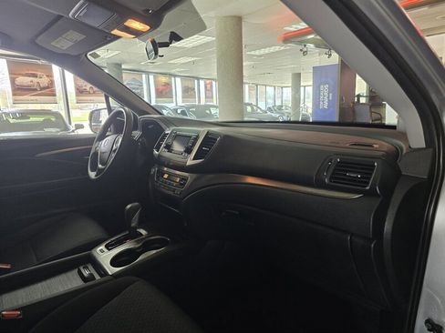 Used 2019 Honda Ridgeline Sport image 13