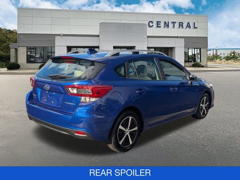 Used 2022 Subaru Impreza Premium image 8