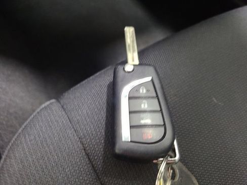 Used 2023 Toyota Corolla LE FWD image 31