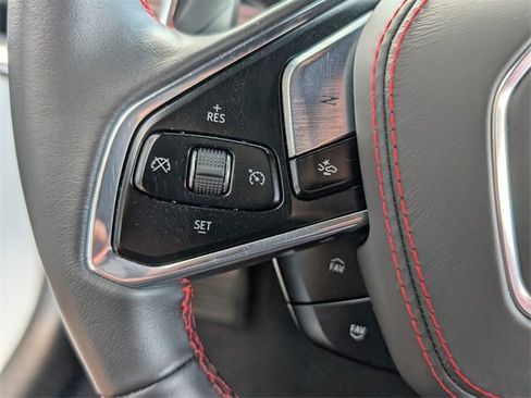 Used 2025 Chevrolet Corvette Stingray Coupe w/ 1LT image 28