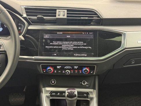 Certified 2025 Audi Q3 2.0T Premium w/ Convenience Package image 10