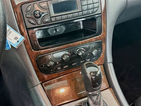 Used 2003 Mercedes-Benz C 240 Sedan image 14