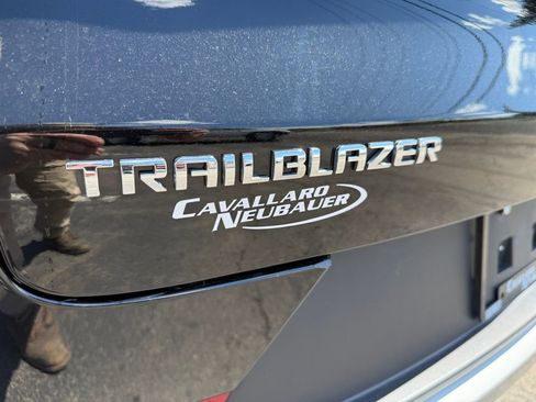 Used 2024 Chevrolet TrailBlazer LT FWD image 24