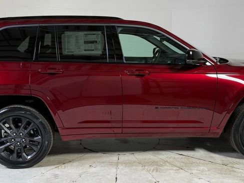 New 2026 Jeep Grand Cherokee Limited image 8