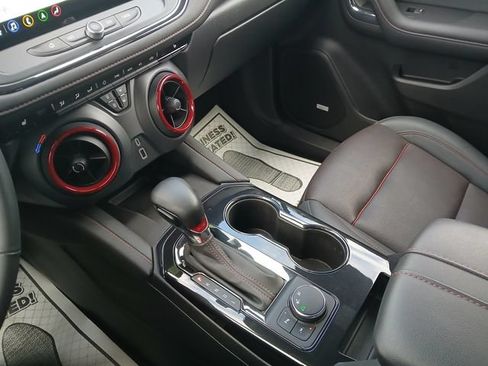 Used 2024 Chevrolet Blazer RS FWD image 26