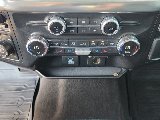 Used 2021 Ford F150 Lariat w/ FX4 Off-Road Package AWD/4WD image 18