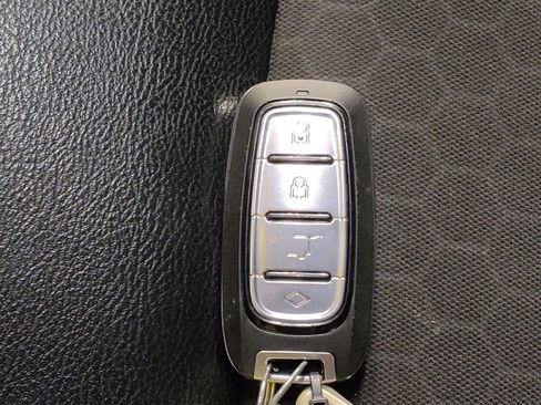 Used 2018 Jeep Compass Latitude w/ Popular Equipment Group AWD/4WD image 32
