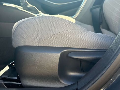 Used 2025 Toyota Corolla SE image 11