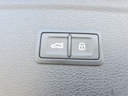 Certified 2023 Audi Q5 2.0T Premium w/ Convenience Package image 13