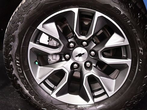 Used 2024 Chevrolet Silverado 1500 RST w/ Max Trailering Package image 9