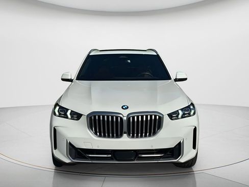 Certified 2024 BMW X5 sDrive40i w/ Premium Package RWD image 2