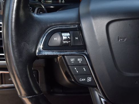 Used 2021 Lincoln Navigator Reserve w/ Luxury Package AWD/4WD image 24