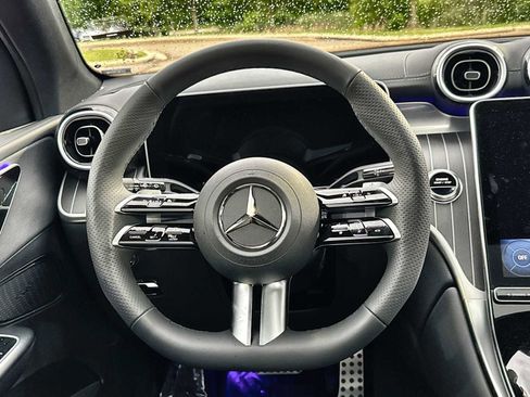 Used 2025 Mercedes-Benz GLC 350e 4MATIC image 21